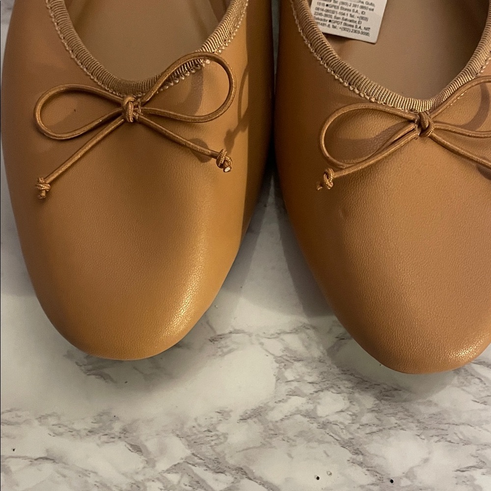 Old Navy NWT Camel/Tan Bow Ballet faux leather Flats - Picture 4 of 7